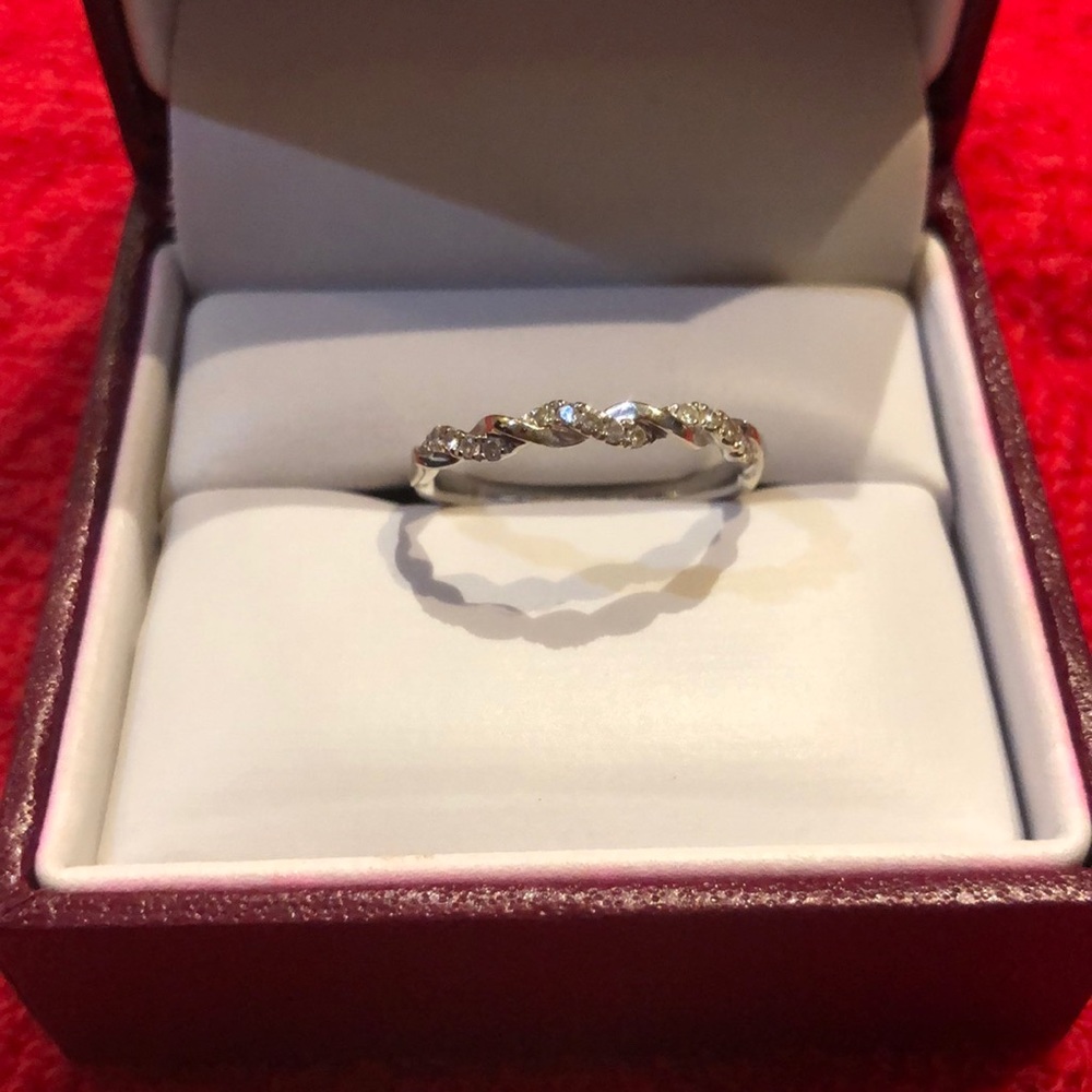 HELZBERC DIAMONDS